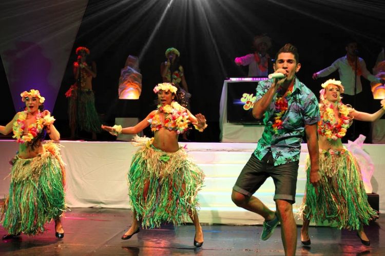 Orchestre Nathan Show World pour animation dans la ville de Monteux, 84170